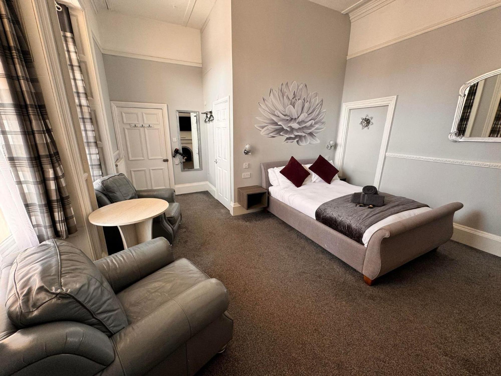 The Jubilee Hotel East - With Spa Facilities & Smokehouse - Newly Refurbished Facilities Weymouth Exterior foto