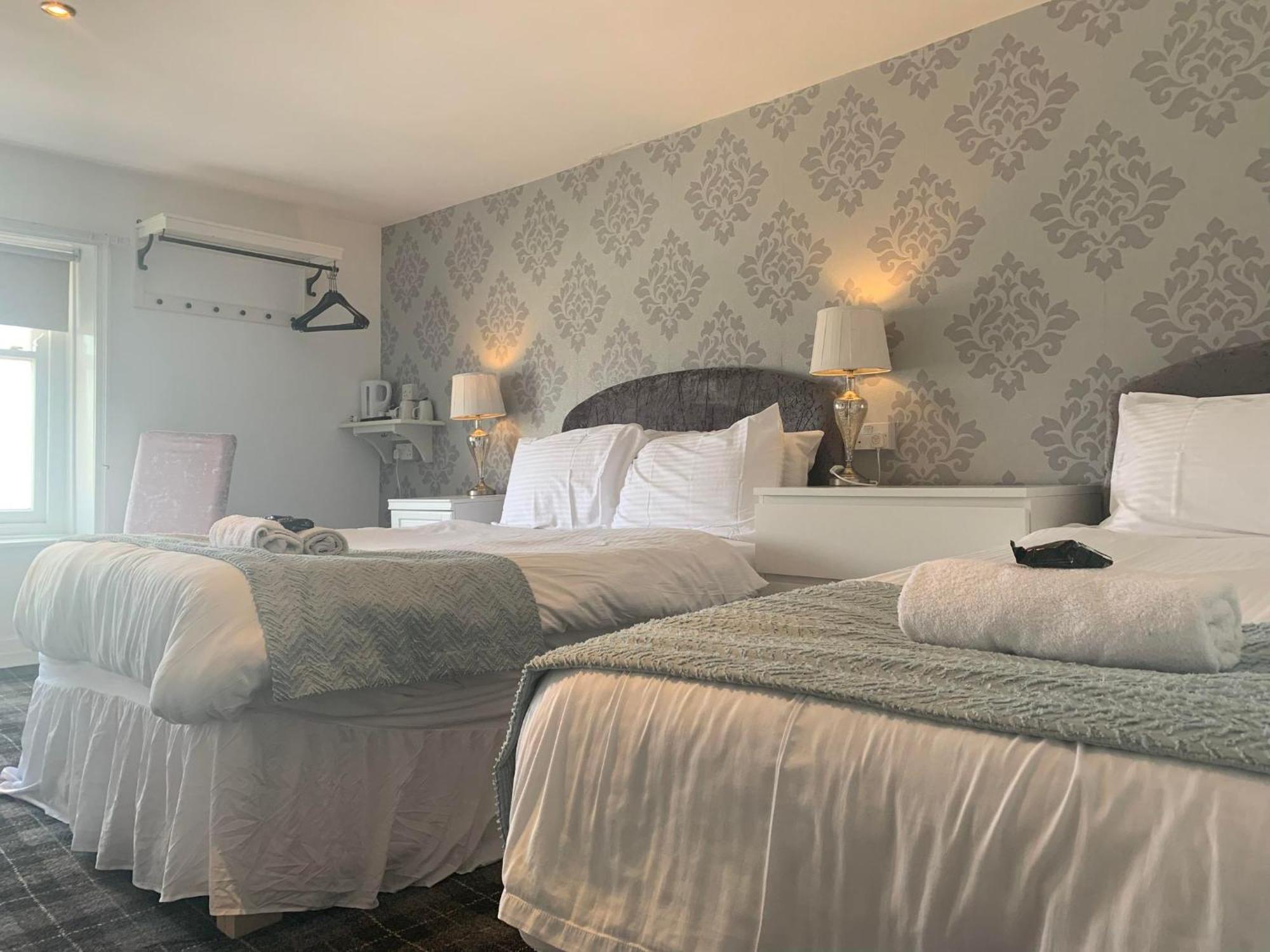 The Jubilee Hotel East - With Spa Facilities & Smokehouse - Newly Refurbished Facilities Weymouth Exterior foto