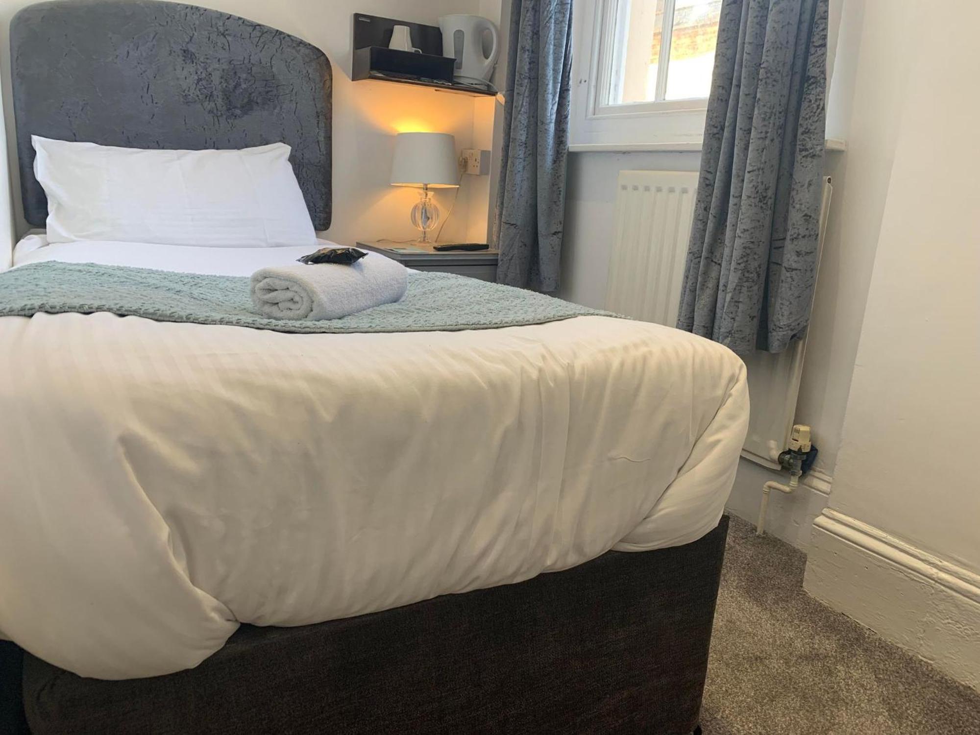 The Jubilee Hotel East - With Spa Facilities & Smokehouse - Newly Refurbished Facilities Weymouth Exterior foto
