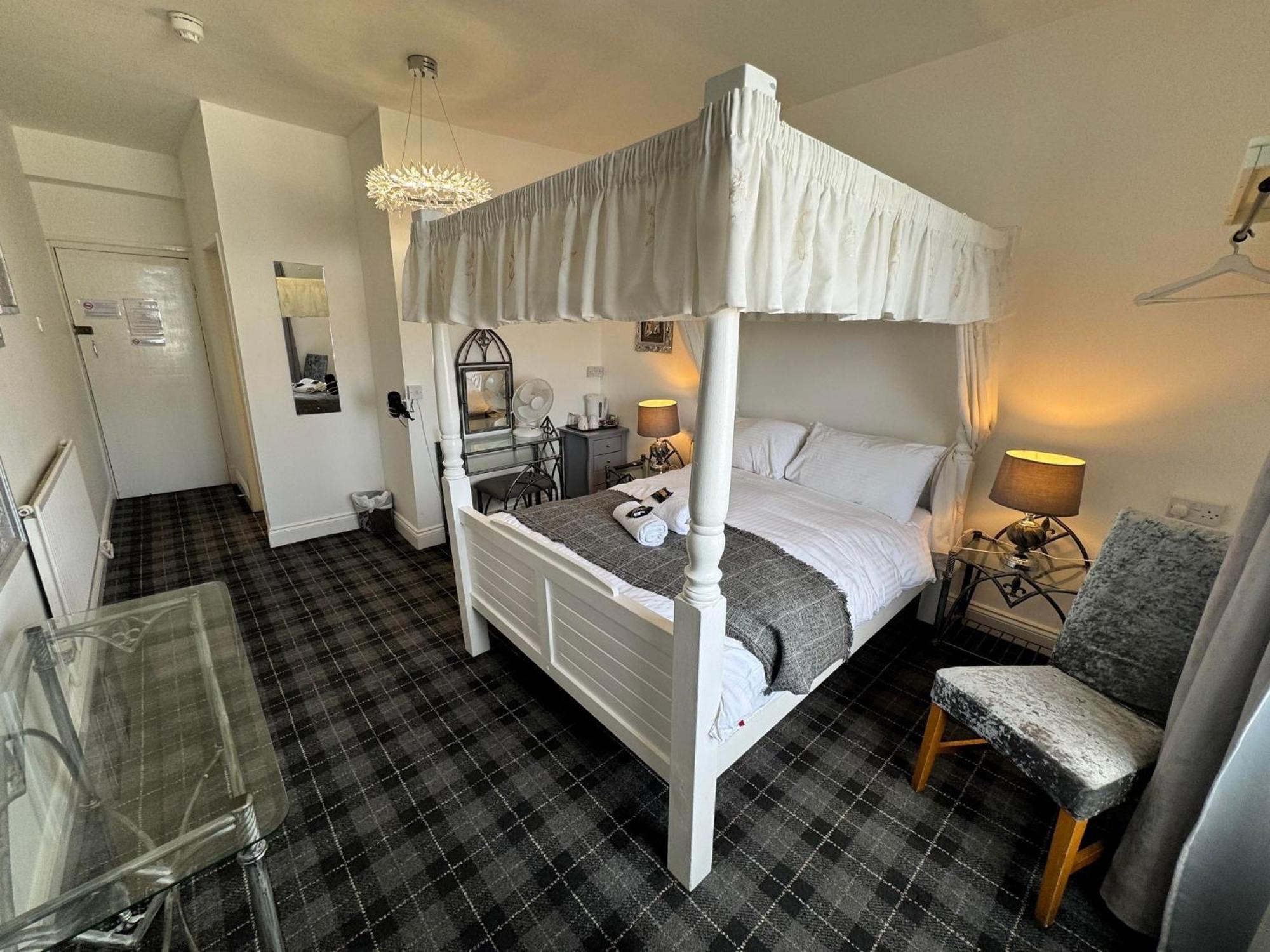 The Jubilee Hotel East - With Spa Facilities & Smokehouse - Newly Refurbished Facilities Weymouth Exterior foto
